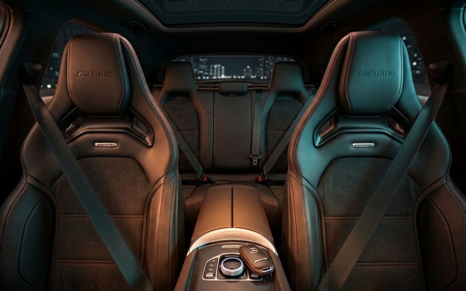 Auto prima della personalizzazione Rebelt