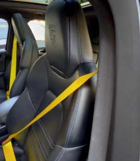 Cintura personalizzata Rebelt — auto di Riccardo