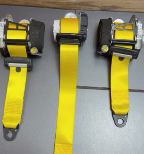 Cintura personalizzata Rebelt — auto di Max