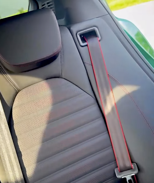 Cintura personalizzata Rebelt — auto di Simone